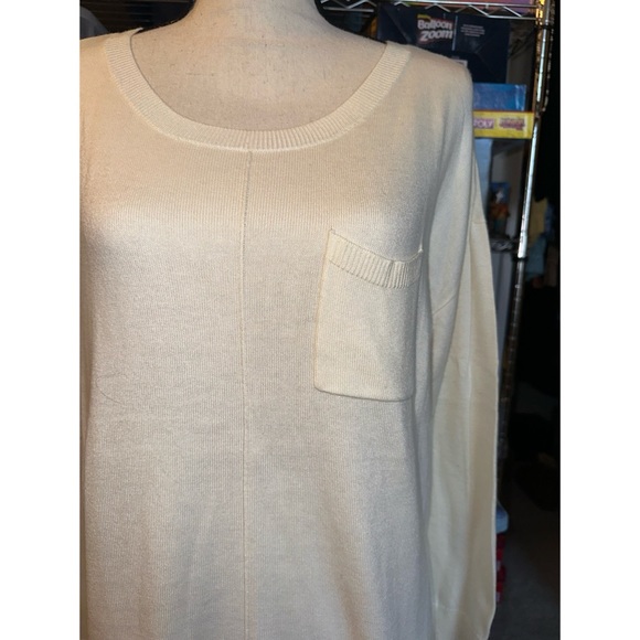 Women’s Natural Cream Daisy Fuentes Soft Touch Long Sleeve Sweater 🤍 - Picture 5 of 16